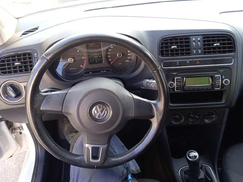 volkswagen polo (6r1) del año 2010