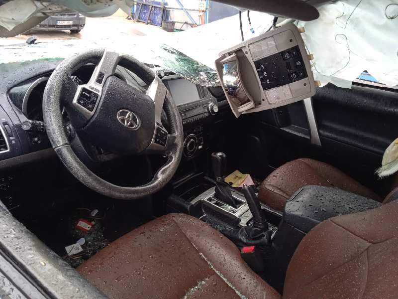 toyota land cruiser (j15) del año 2015