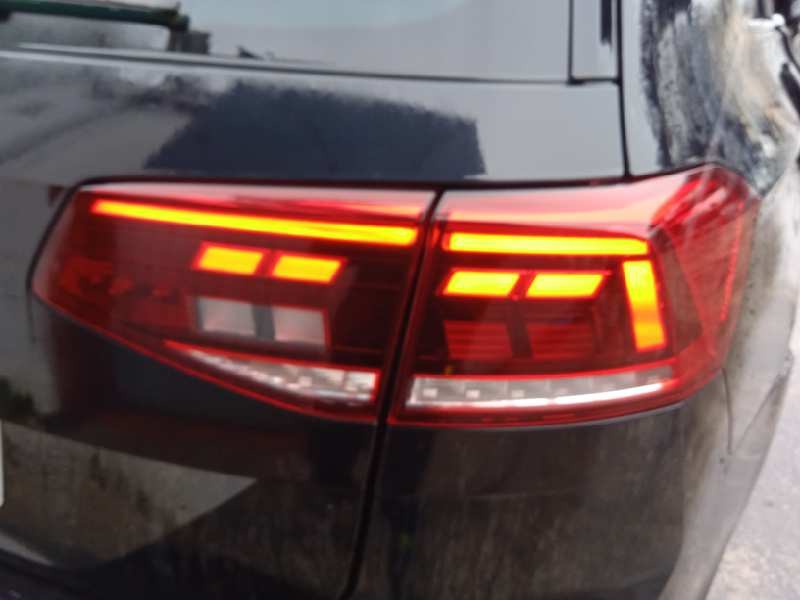 volkswagen passat variant (cb5) del año 2023