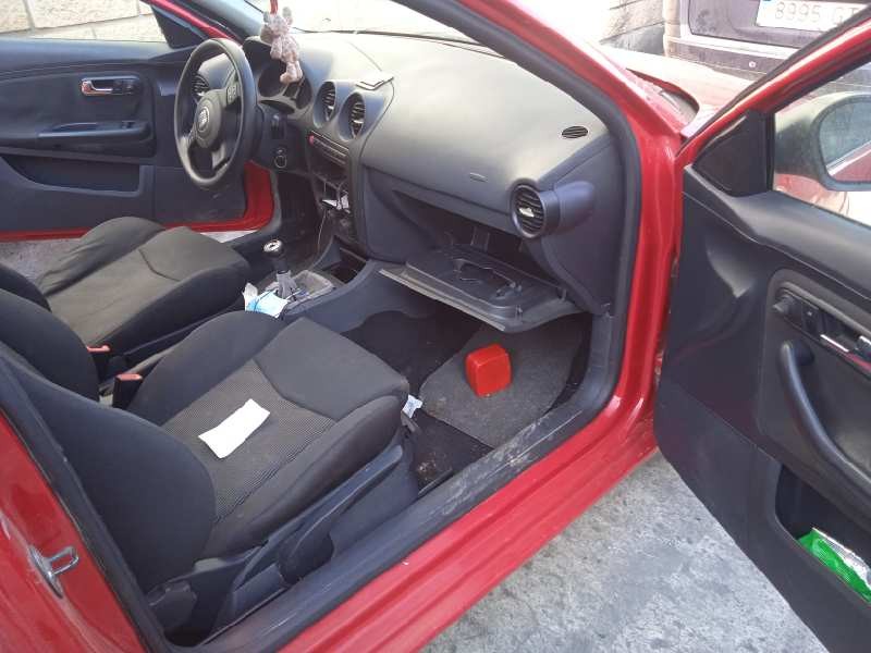 seat ibiza (6l1) del año 2005