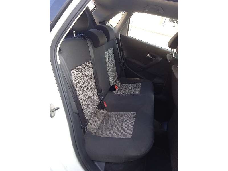 volkswagen polo (6r1) del año 2010