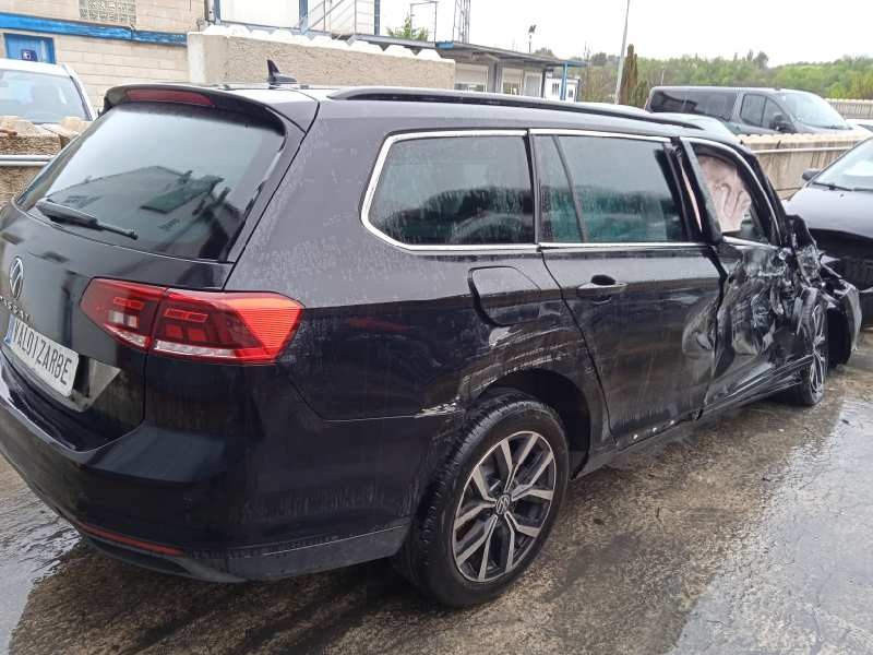 volkswagen passat variant (cb5) del año 2023