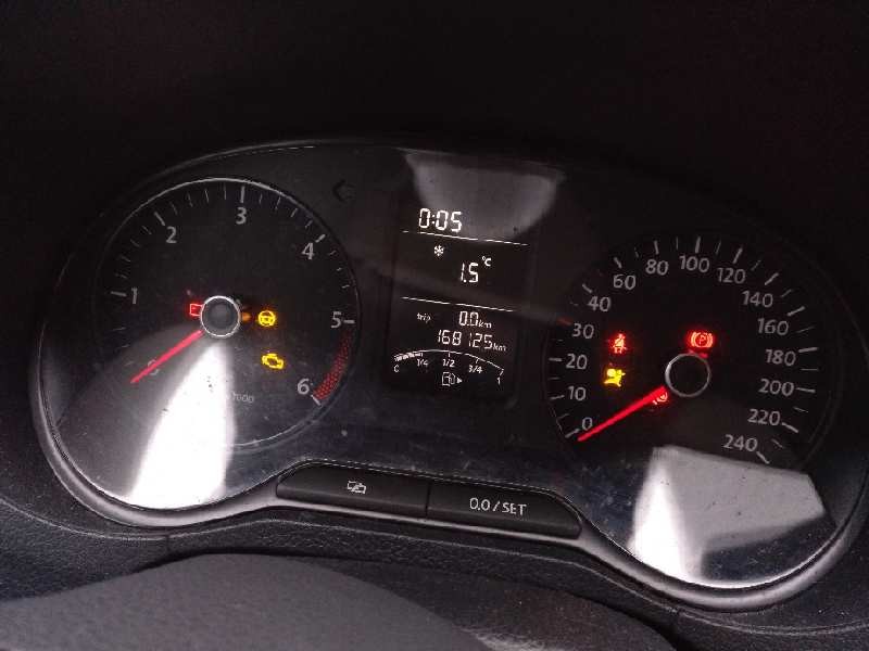 volkswagen polo (6r1) del año 2013