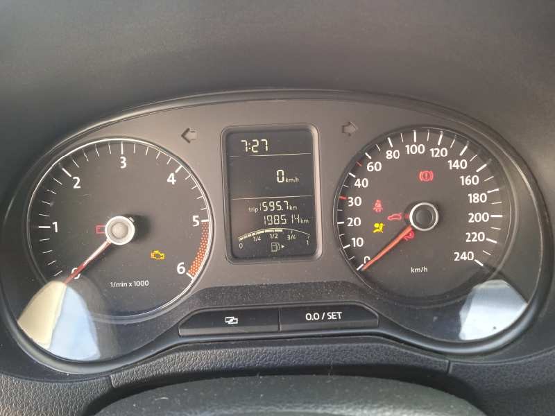 volkswagen polo (6r1) del año 2010