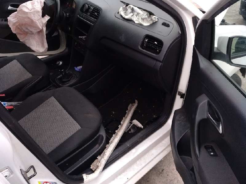 volkswagen polo (6r1) del año 2013