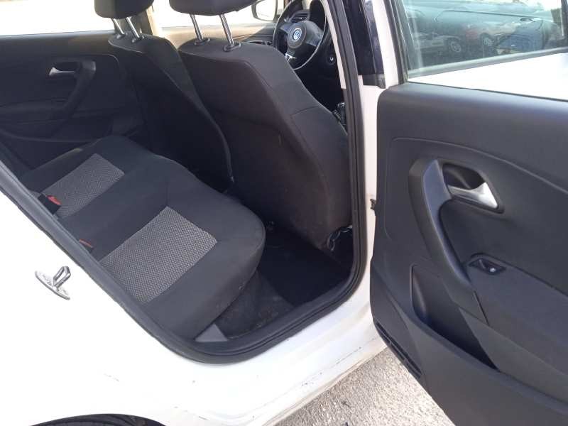 volkswagen polo (6r1) del año 2010