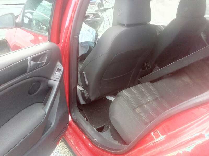 volkswagen golf vi (5k1) del año 2010