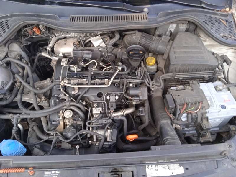 volkswagen polo (6r1) del año 2010