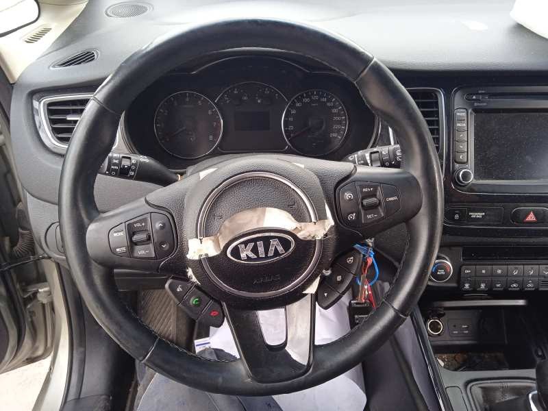 kia carens ( ) del año 2016