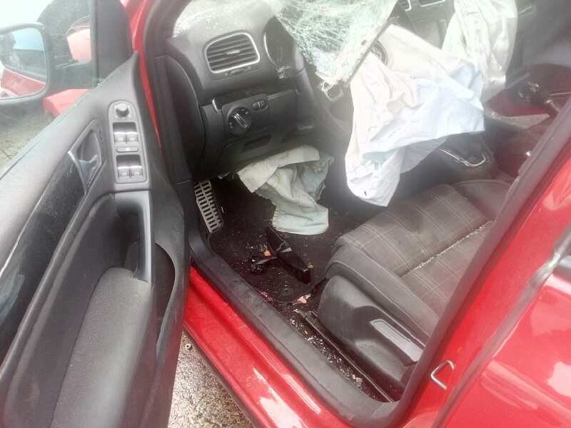 volkswagen golf vi (5k1) del año 2010