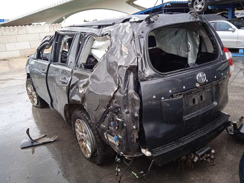 toyota land cruiser (j15) del año 2015