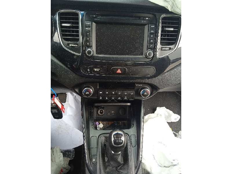 kia carens ( ) del año 2016