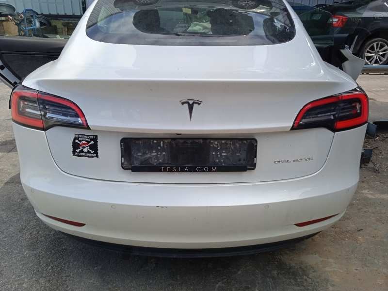 tesla model 3 del año 2020