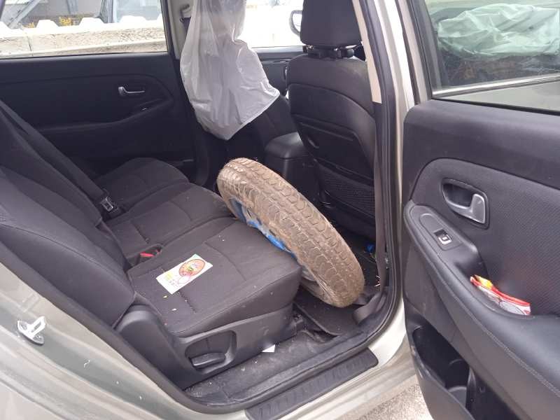 kia carens ( ) del año 2016