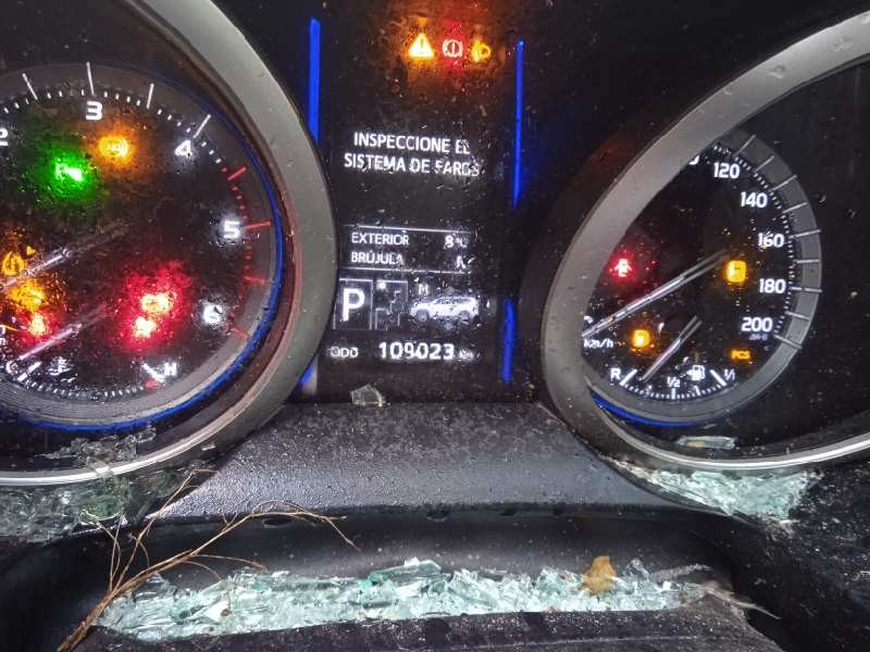 toyota land cruiser (j15) del año 2015