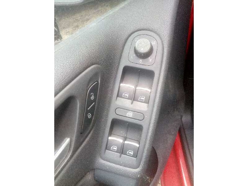 volkswagen golf vi (5k1) del año 2010