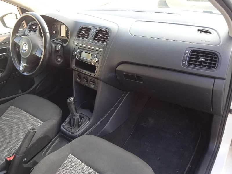 volkswagen polo (6r1) del año 2010