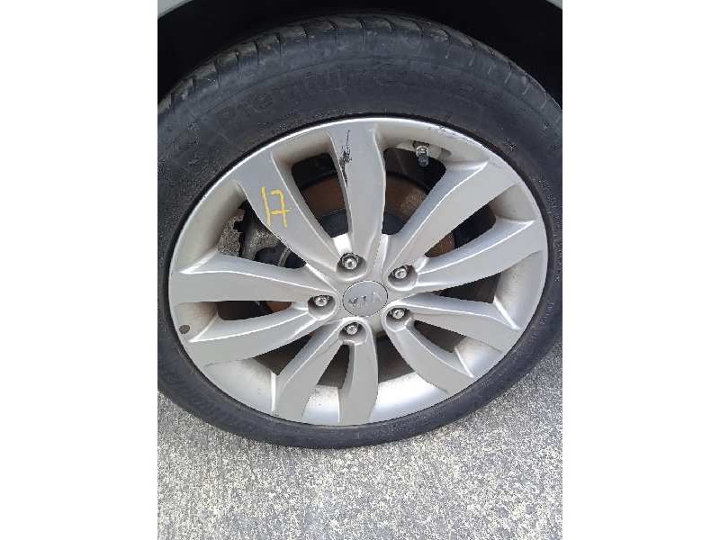 kia carens ( ) del año 2016