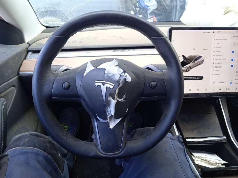 tesla model 3 del año 2020