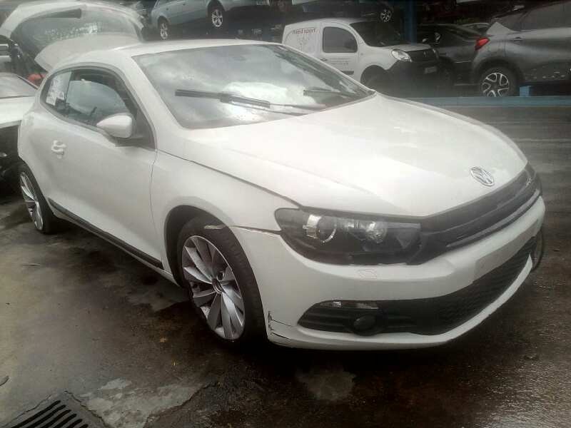 volkswagen scirocco (137) del año 2011