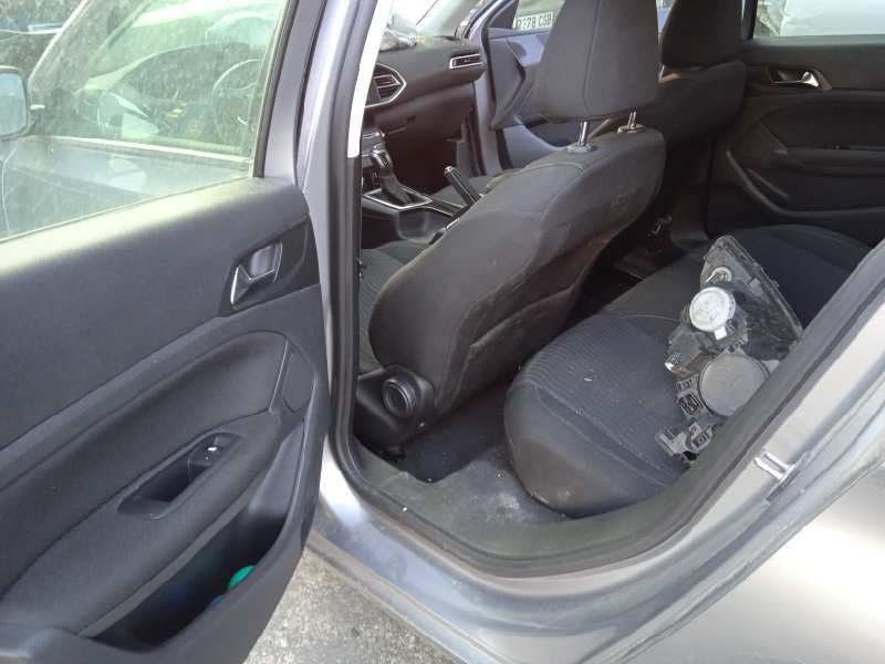 peugeot 308 del año 2013