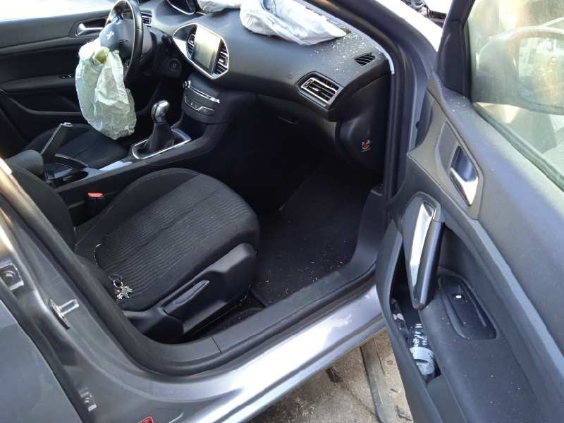 peugeot 308 del año 2013