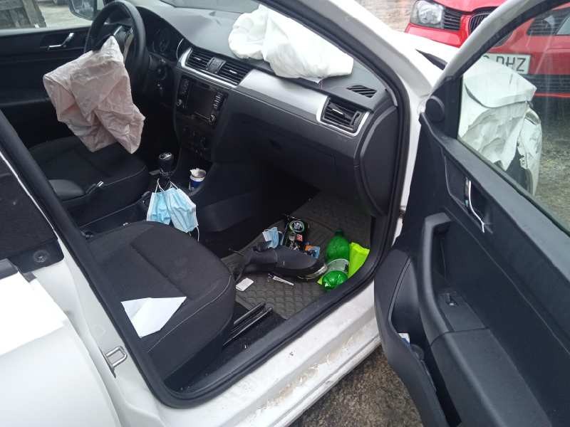 skoda spaceback (5h) del año 2016