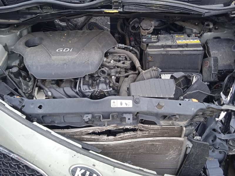 kia carens ( ) del año 2016