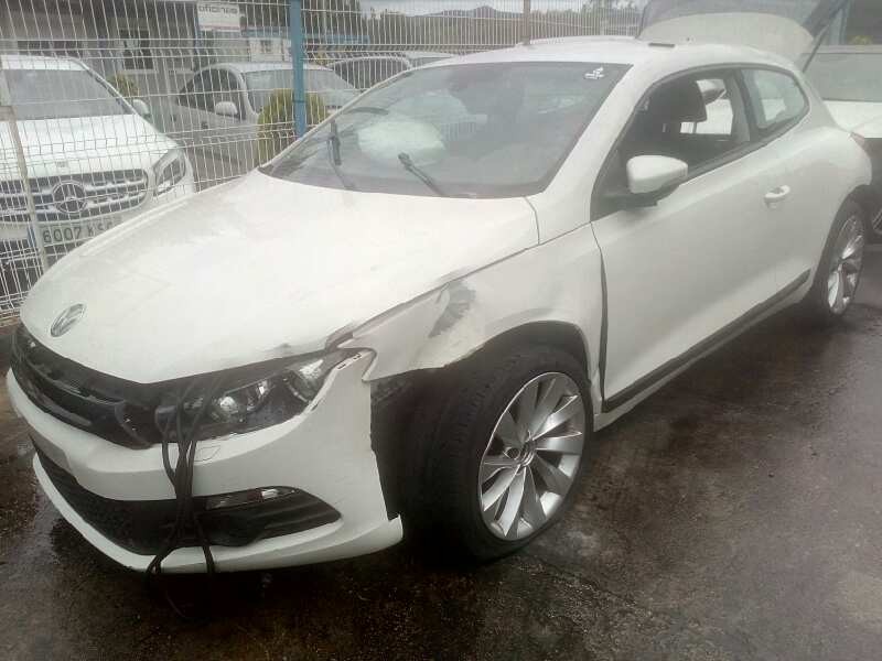 volkswagen scirocco (137) del año 2011