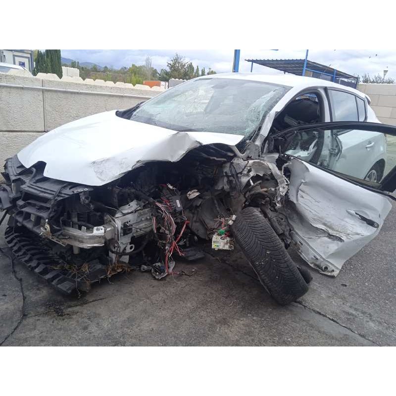 renault megane iii berlina 5 p del año 2015