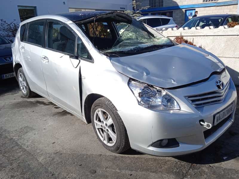 toyota verso del año 2010