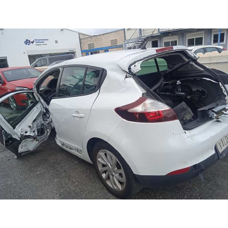 renault megane iii berlina 5 p del año 2015