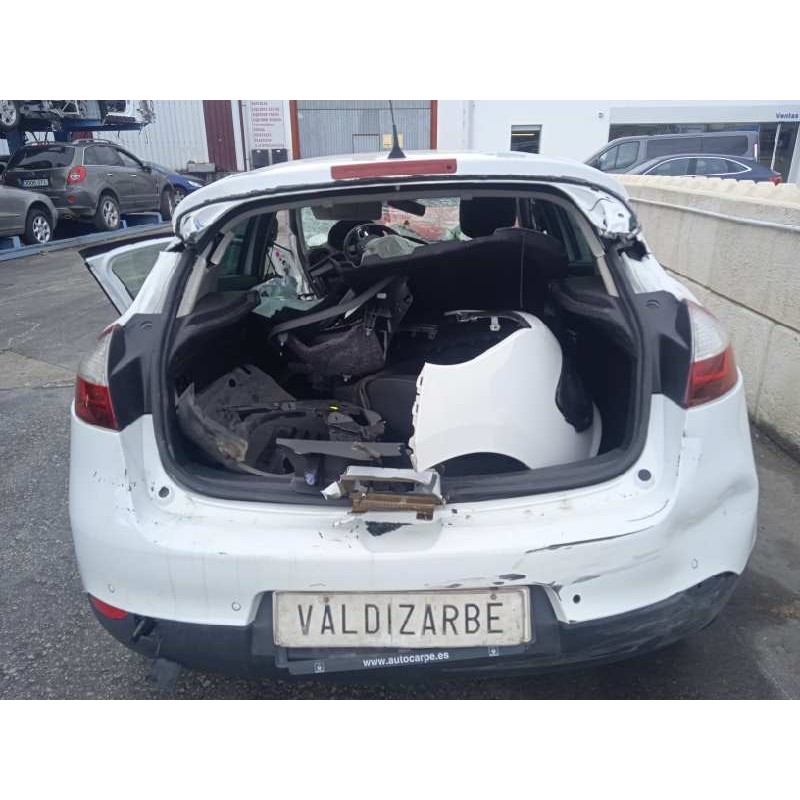 renault megane iii berlina 5 p del año 2015