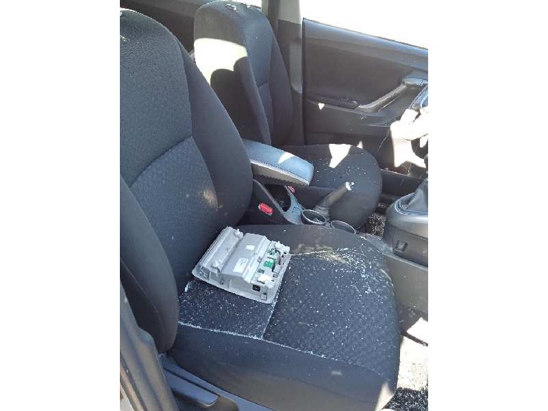 toyota verso del año 2010