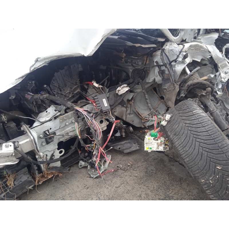 renault megane iii berlina 5 p del año 2015