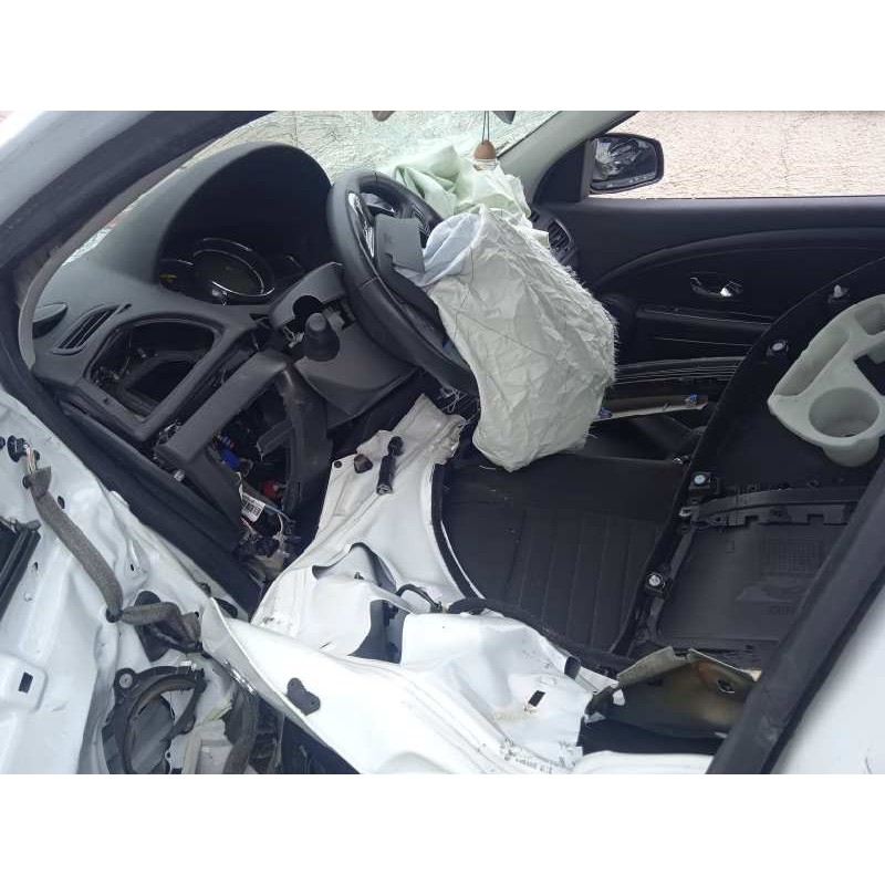 renault megane iii berlina 5 p del año 2015