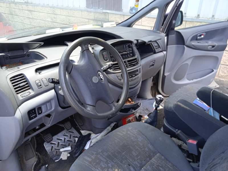 toyota previa (r30) del año 2001