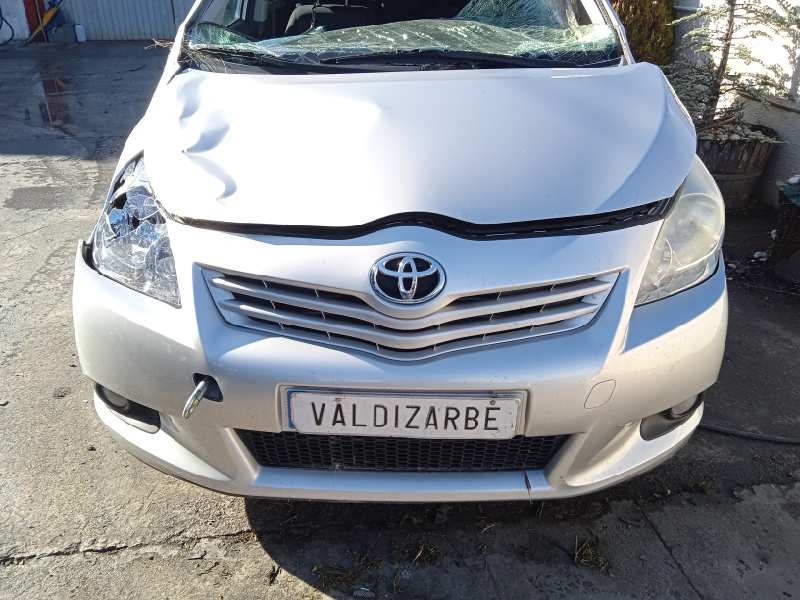 toyota verso del año 2010