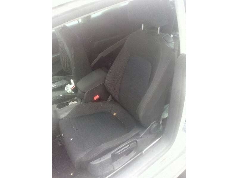 volkswagen scirocco (137) del año 2011