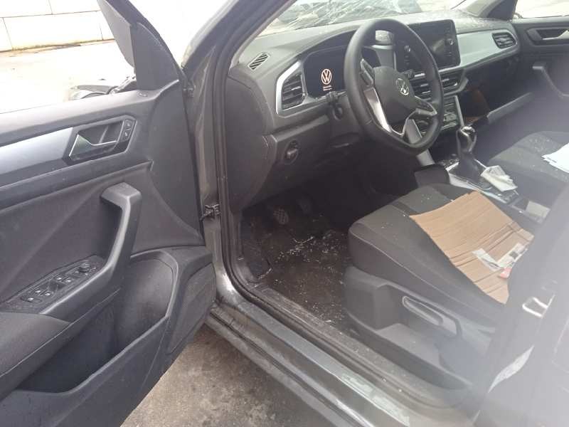 volkswagen t-roc del año 2023