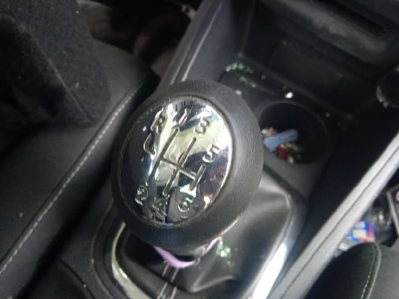 renault megane iii berlina 5 p del año 2015