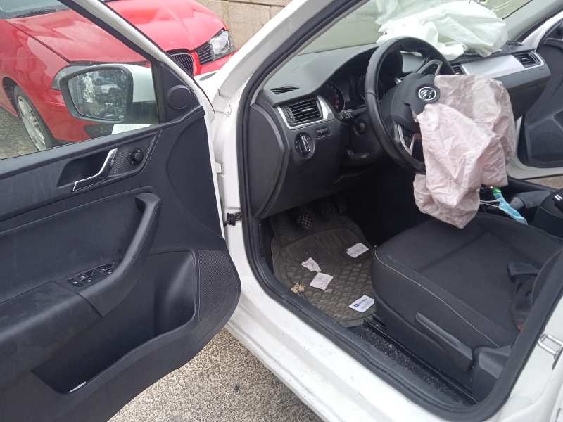 skoda spaceback (5h) del año 2016