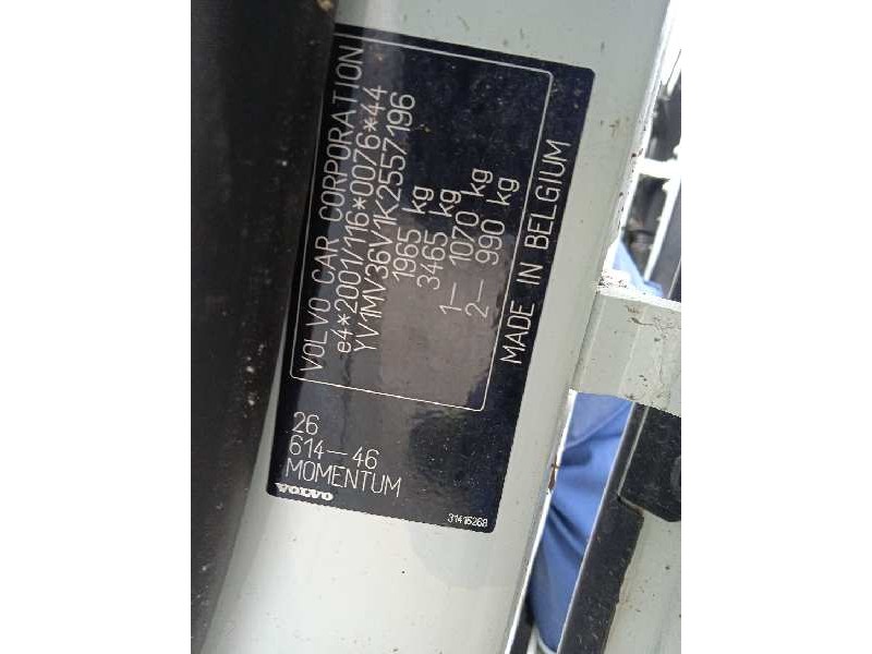 volvo v40 del año 2018