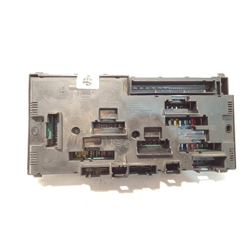 Recambio de caja reles / fusibles para bmw serie 7 (f01/f02) 730ld referencia OEM IAM 9252816  