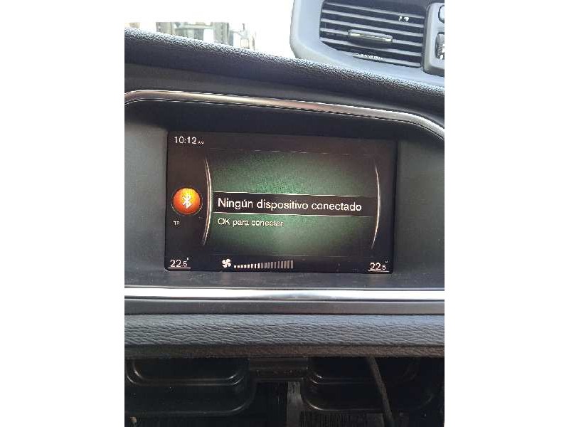 volvo v40 del año 2018