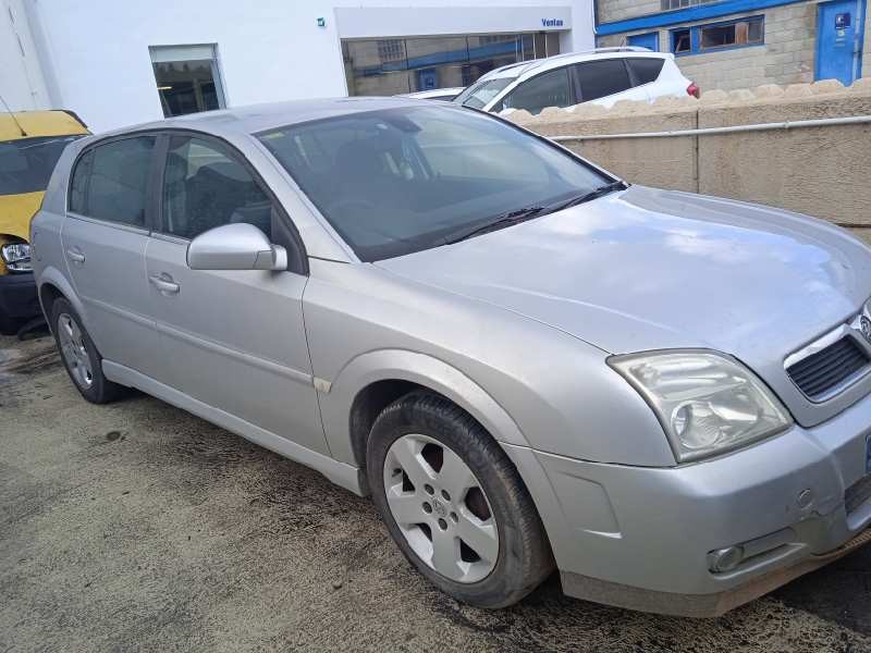 opel signum del año 2004