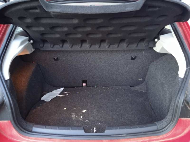 seat ibiza (6j5) del año 2014