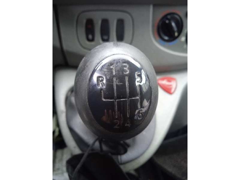 opel vivaro del año 2006