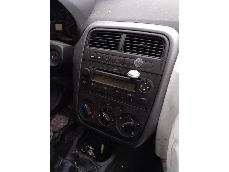 fiat punto (199) del año 2012
