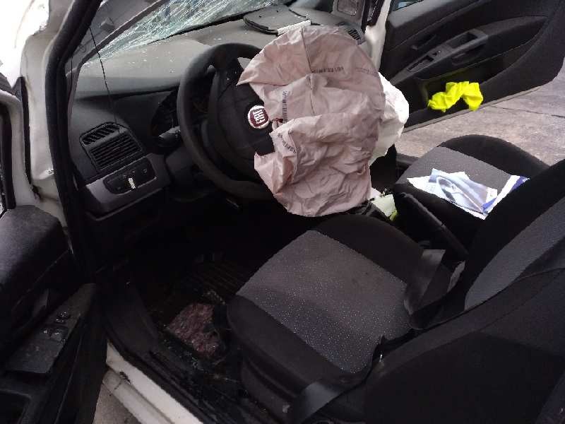 fiat punto (199) del año 2012